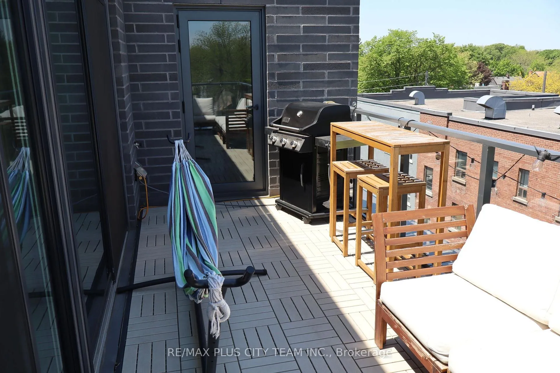 Photo 20 of Unit 507, 1888 Queen Street E, Toronto, The Beaches — HOMEH