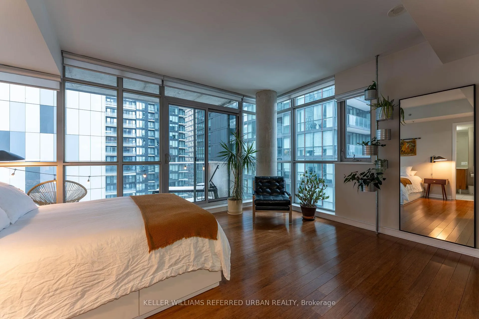 Photo 9 of Unit 2903, 375 King Street W, Toronto, Waterfront Communities — HOMEH