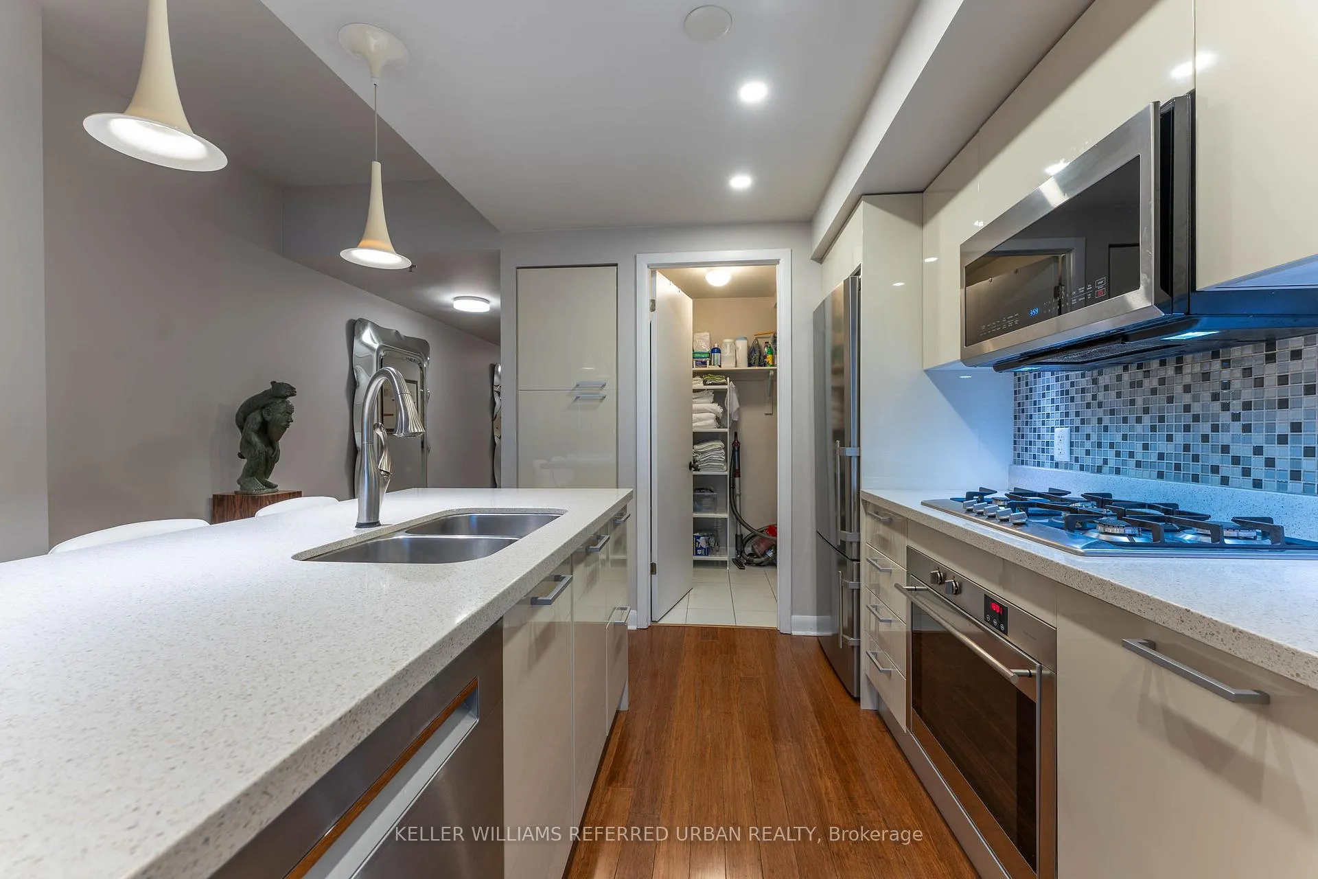 Photo 16 of Unit 2903, 375 King Street W, Toronto, Waterfront Communities — HOMEH