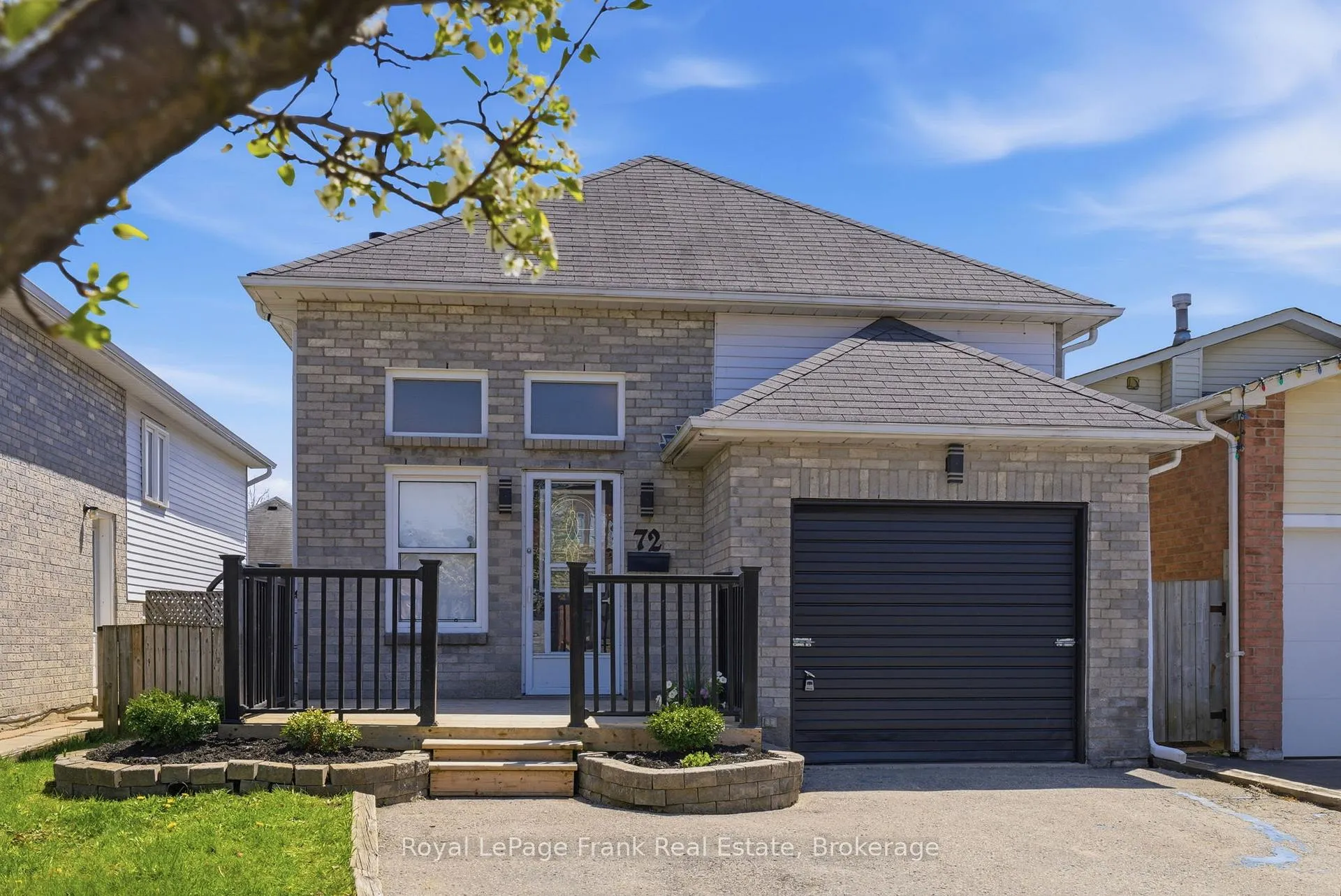 Photo 1 of 72 Broadlands Crescent, Clarington, Courtice — HOMEH