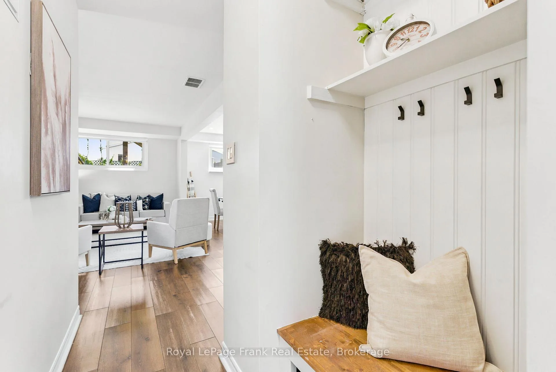Photo 18 of 72 Broadlands Crescent, Clarington, Courtice — HOMEH