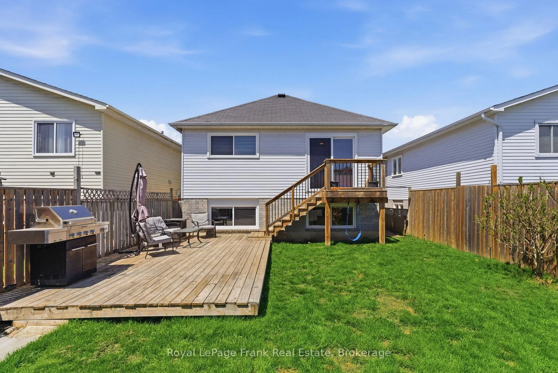 Photo 34 of 72 Broadlands Crescent, Clarington, Courtice — HOMEH