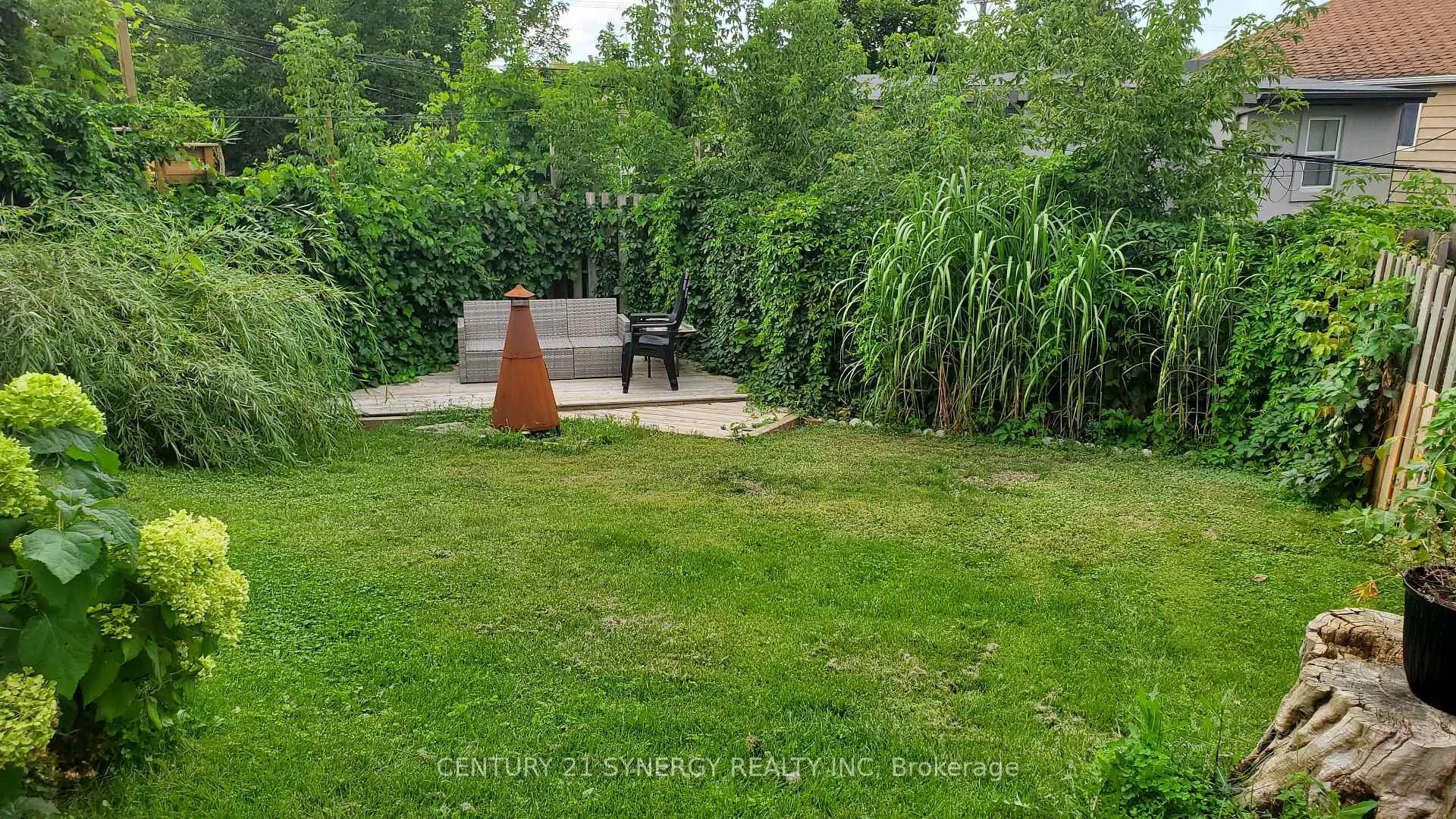 Photo 3 of 241 Bradley Avenue, Ottawa, Vanier — HOMEH