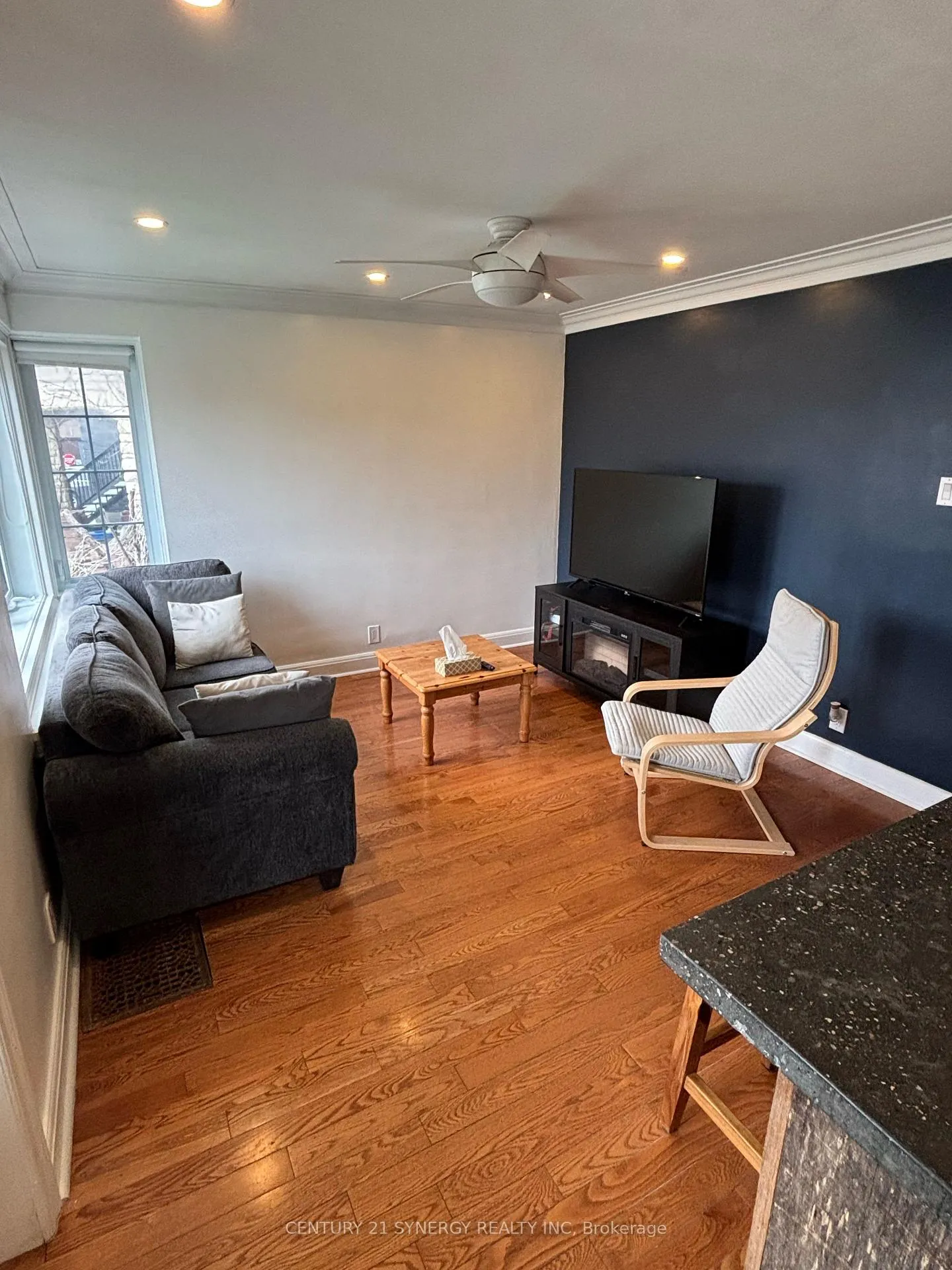Photo 9 of 241 Bradley Avenue, Ottawa, Vanier — HOMEH