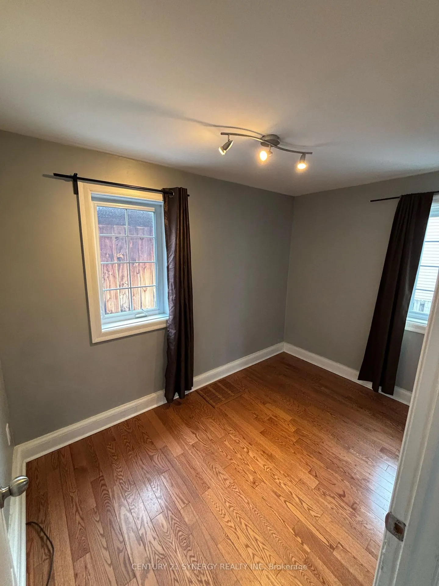 Photo 12 of 241 Bradley Avenue, Ottawa, Vanier — HOMEH