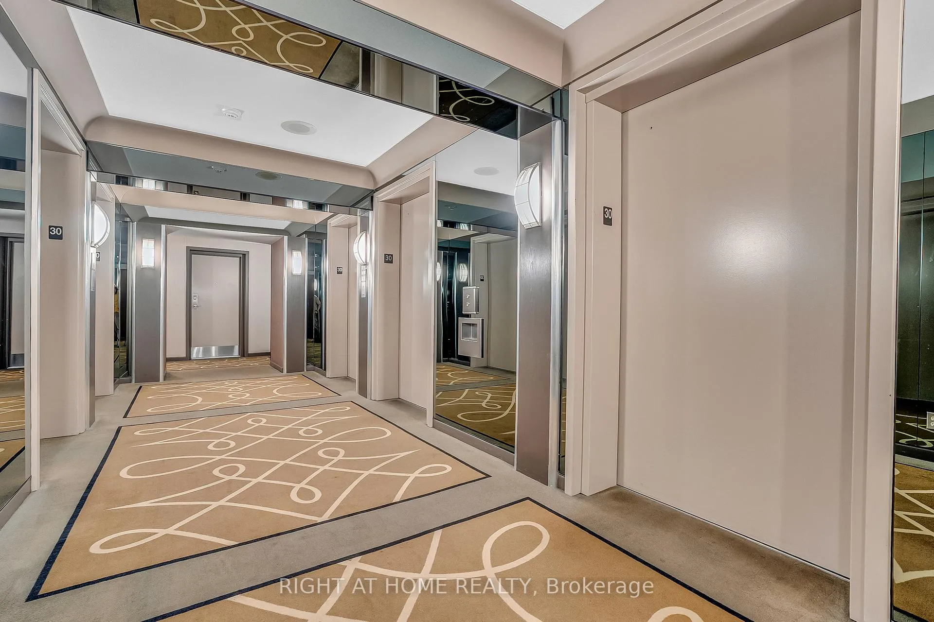Photo 42 of Unit 3008, 99 Harbour Square, Toronto, Waterfront Communities — HOMEH