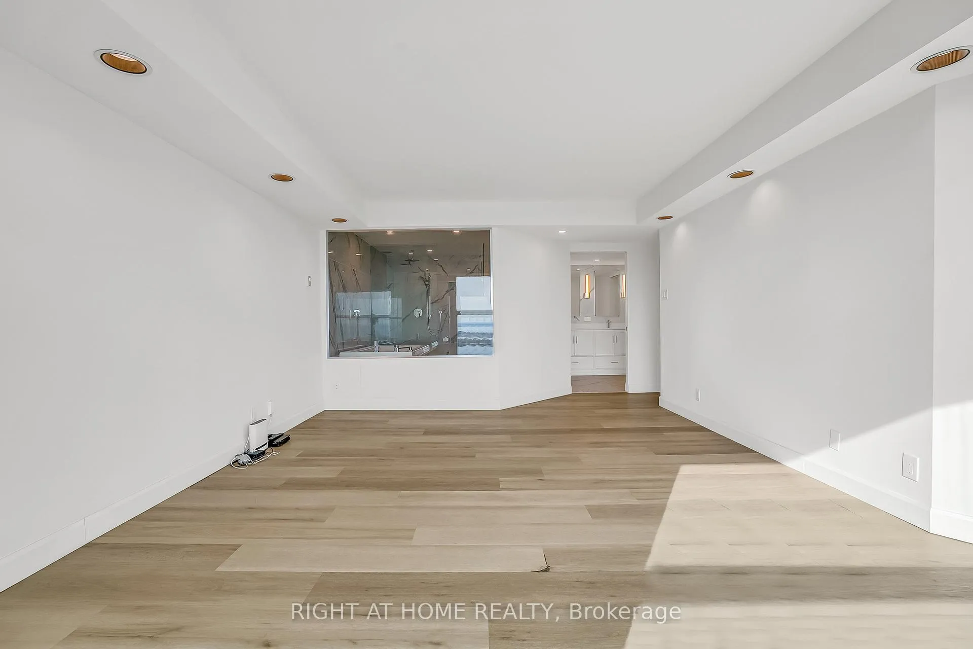 Photo 21 of Unit 3008, 99 Harbour Square, Toronto, Waterfront Communities — HOMEH
