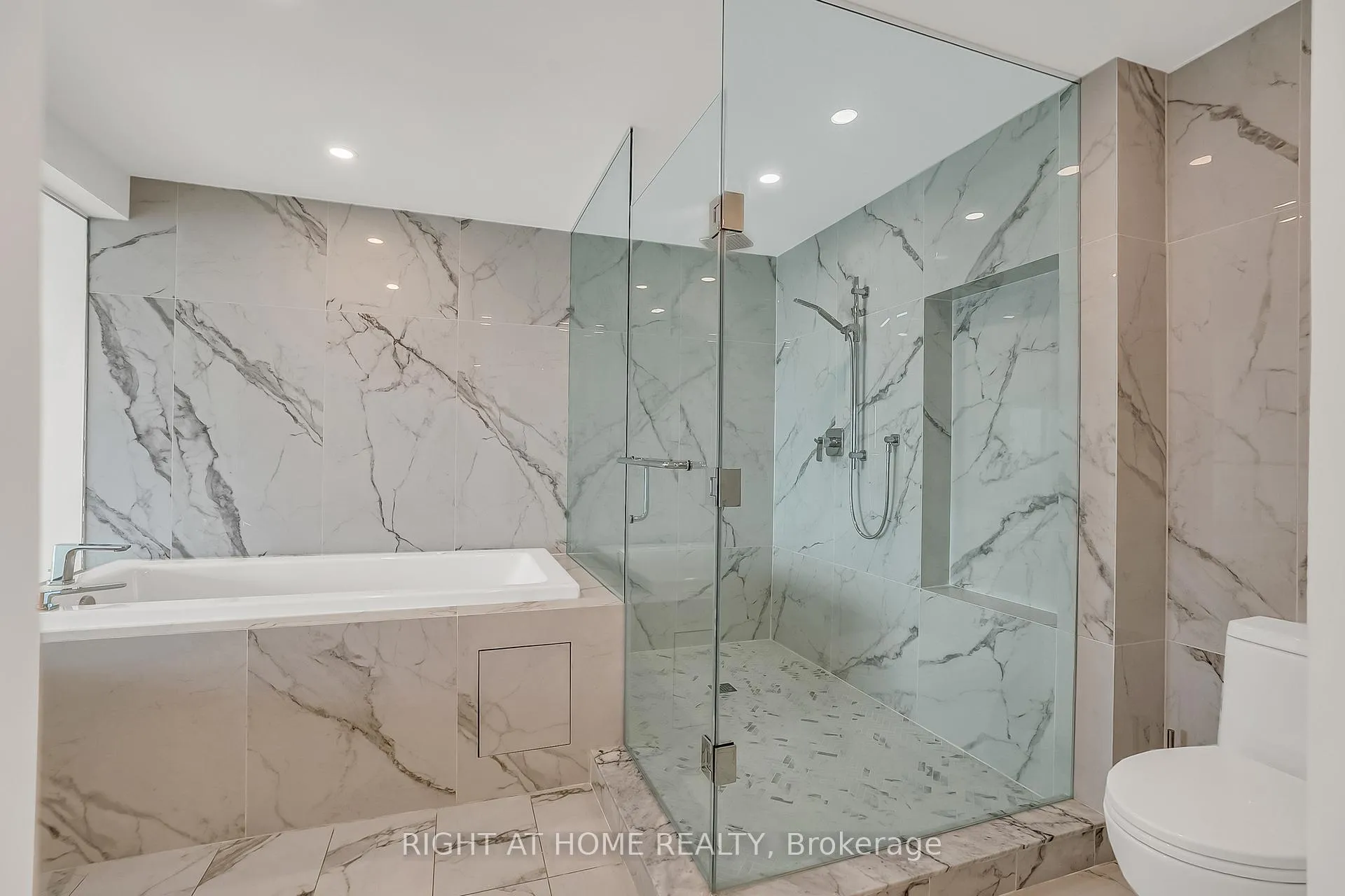 Photo 26 of Unit 3008, 99 Harbour Square, Toronto, Waterfront Communities — HOMEH