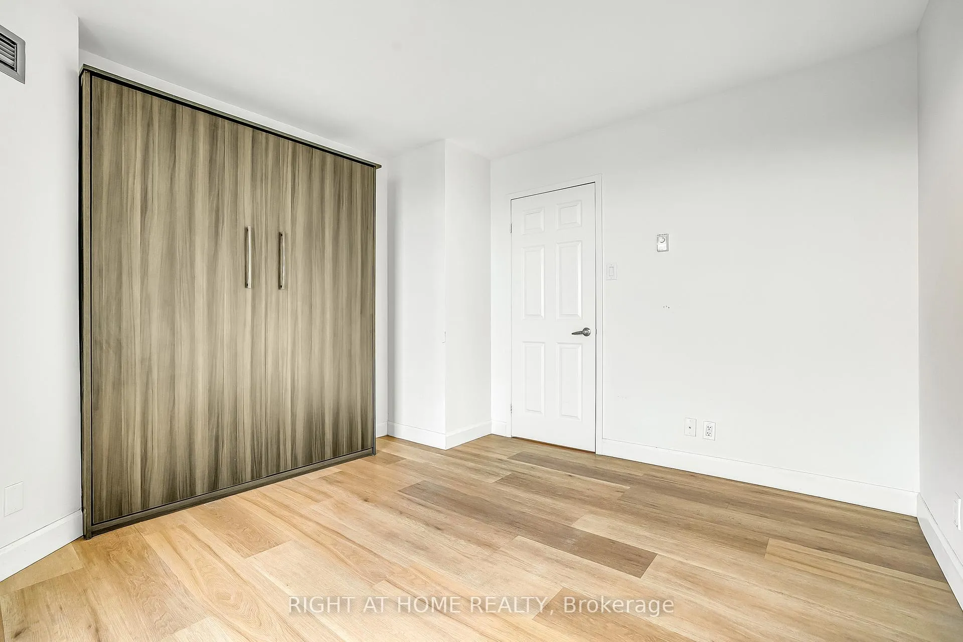 Photo 29 of Unit 3008, 99 Harbour Square, Toronto, Waterfront Communities — HOMEH