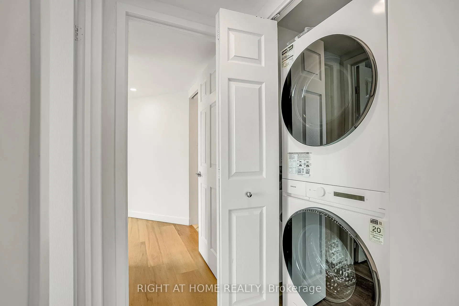 Photo 32 of Unit 3008, 99 Harbour Square, Toronto, Waterfront Communities — HOMEH