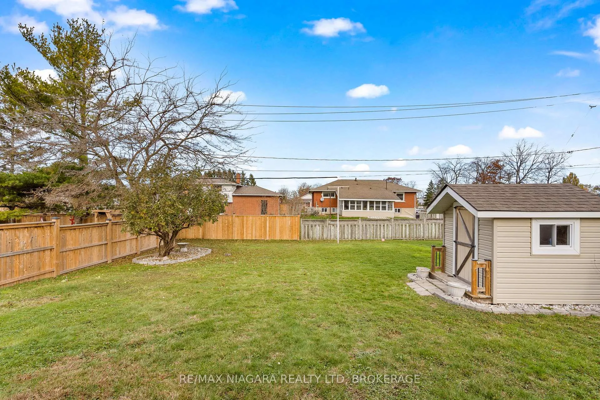 Photo 4 of 7 South Crescent, Port Colborne, Sugarloaf — HOMEH