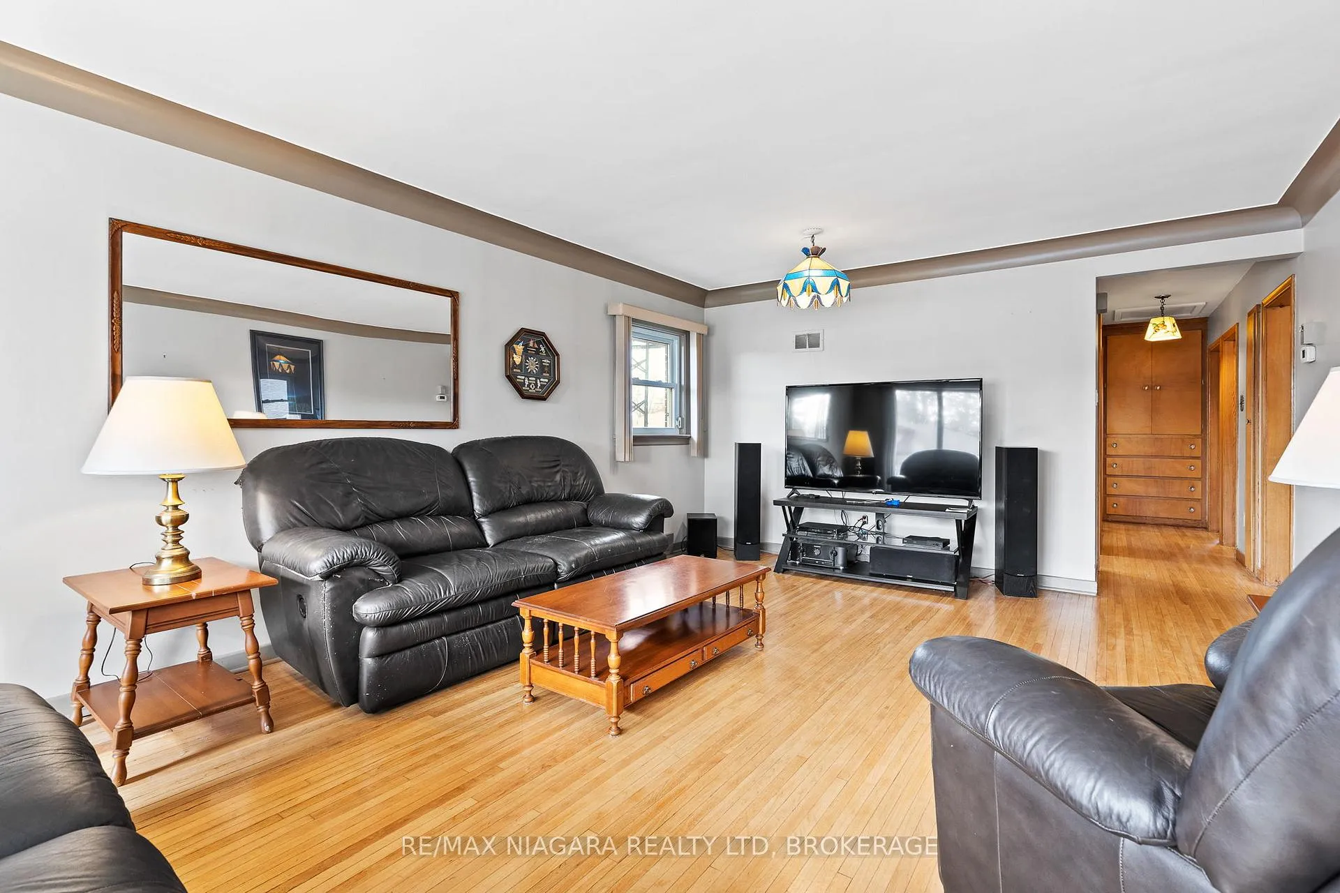Photo 15 of 7 South Crescent, Port Colborne, Sugarloaf — HOMEH