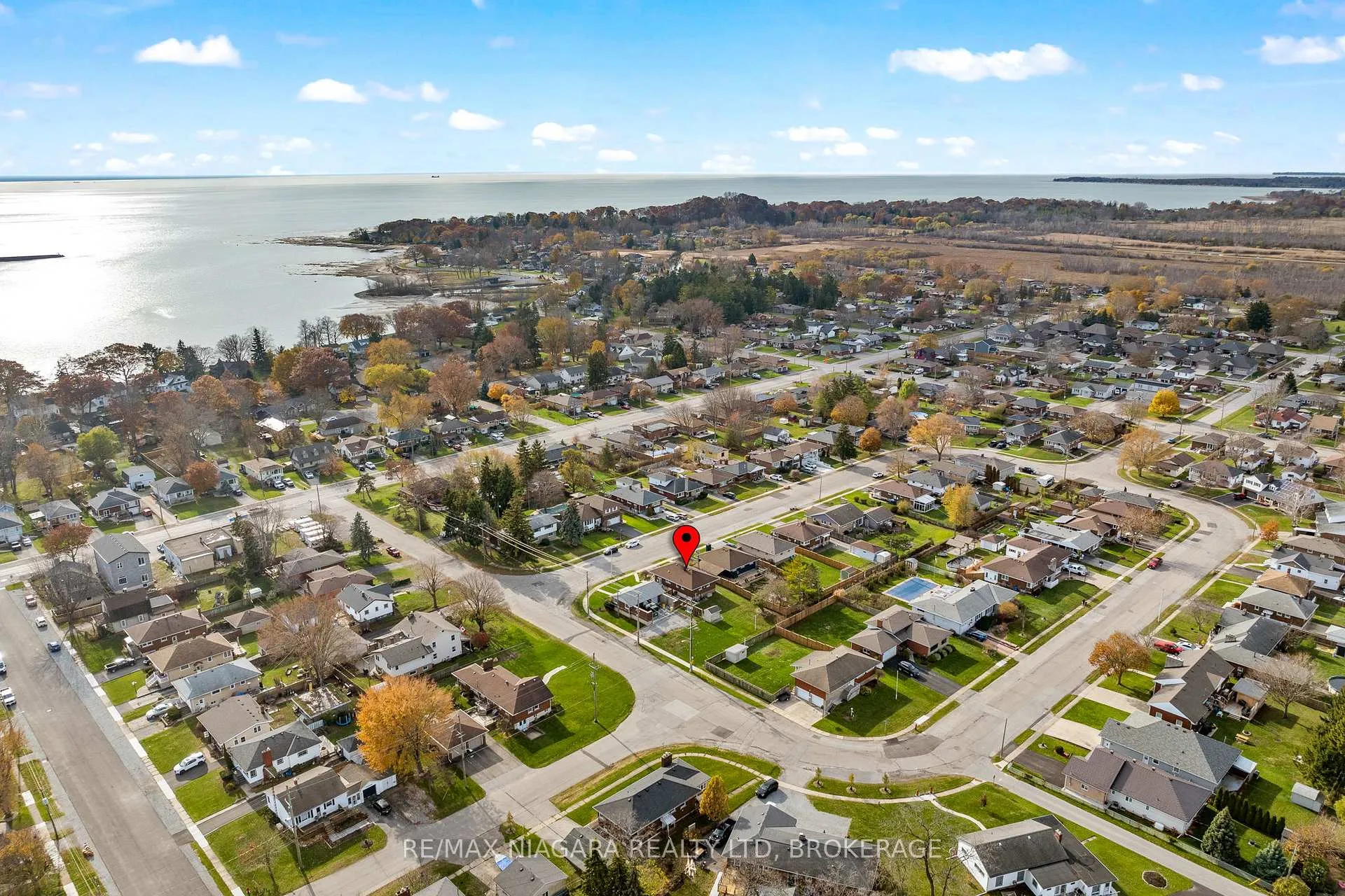 Photo 32 of 7 South Crescent, Port Colborne, Sugarloaf — HOMEH