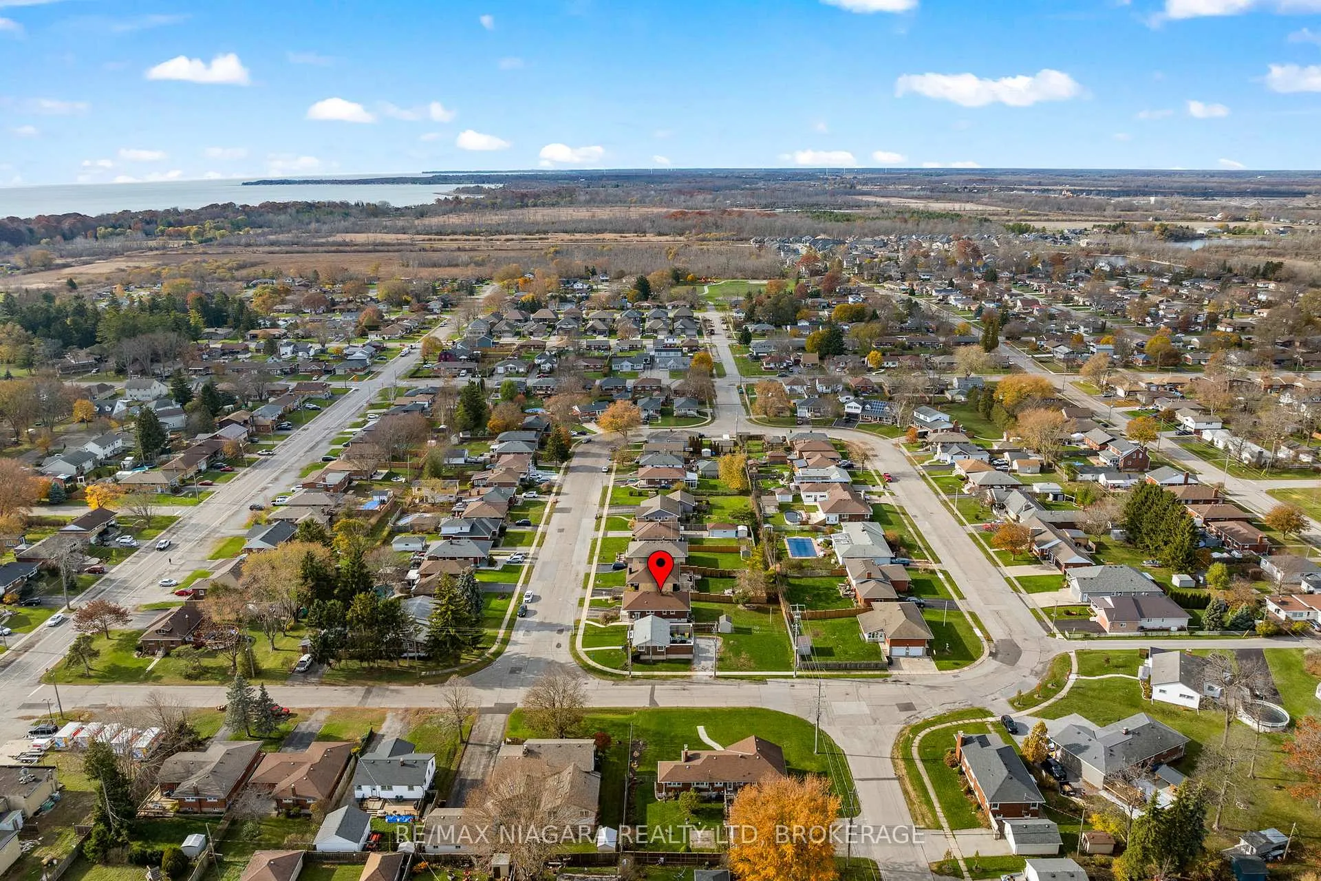 Photo 33 of 7 South Crescent, Port Colborne, Sugarloaf — HOMEH