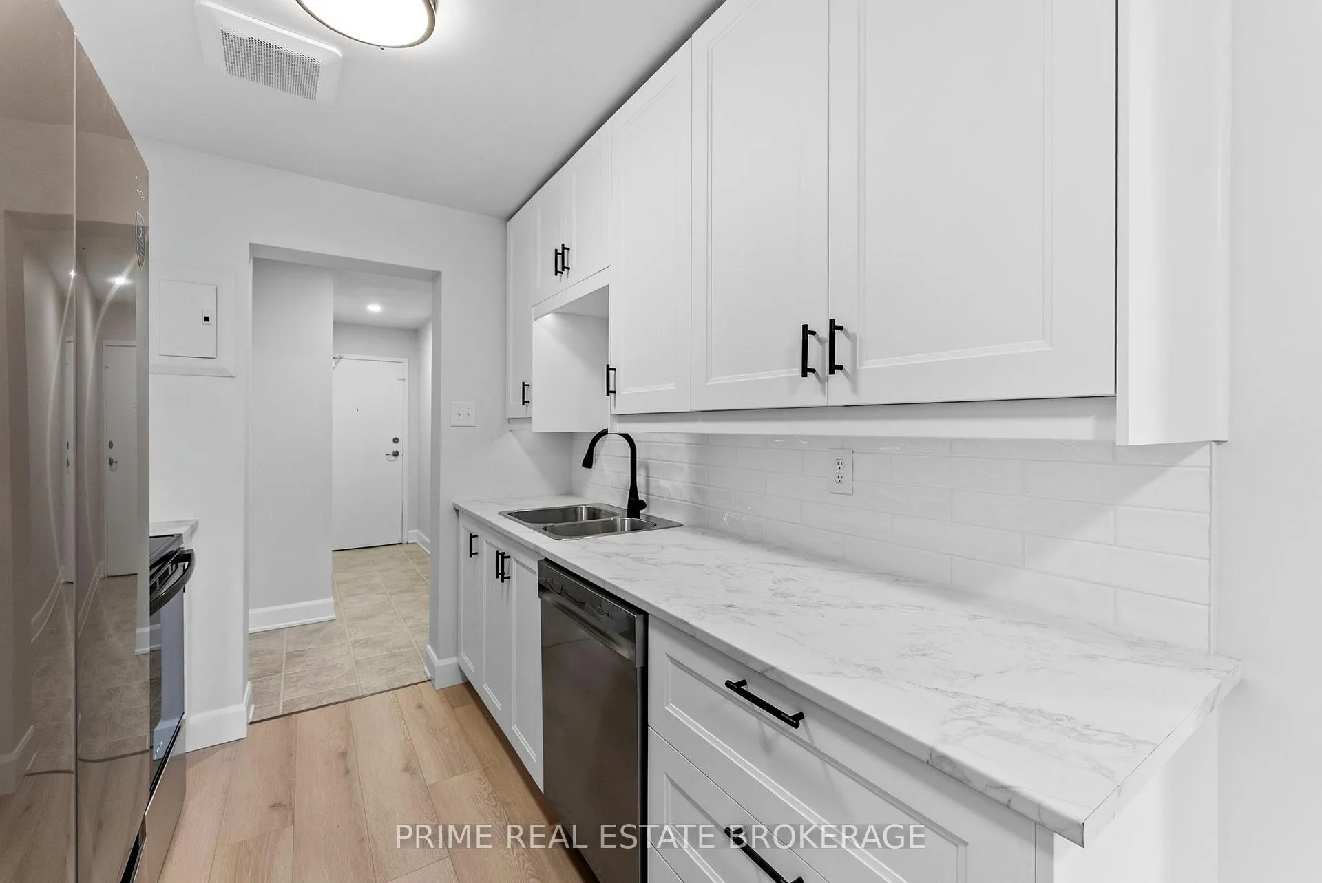 Photo 9 of Unit 105, 1106 Jalna Boulevard, London, South X — HOMEH