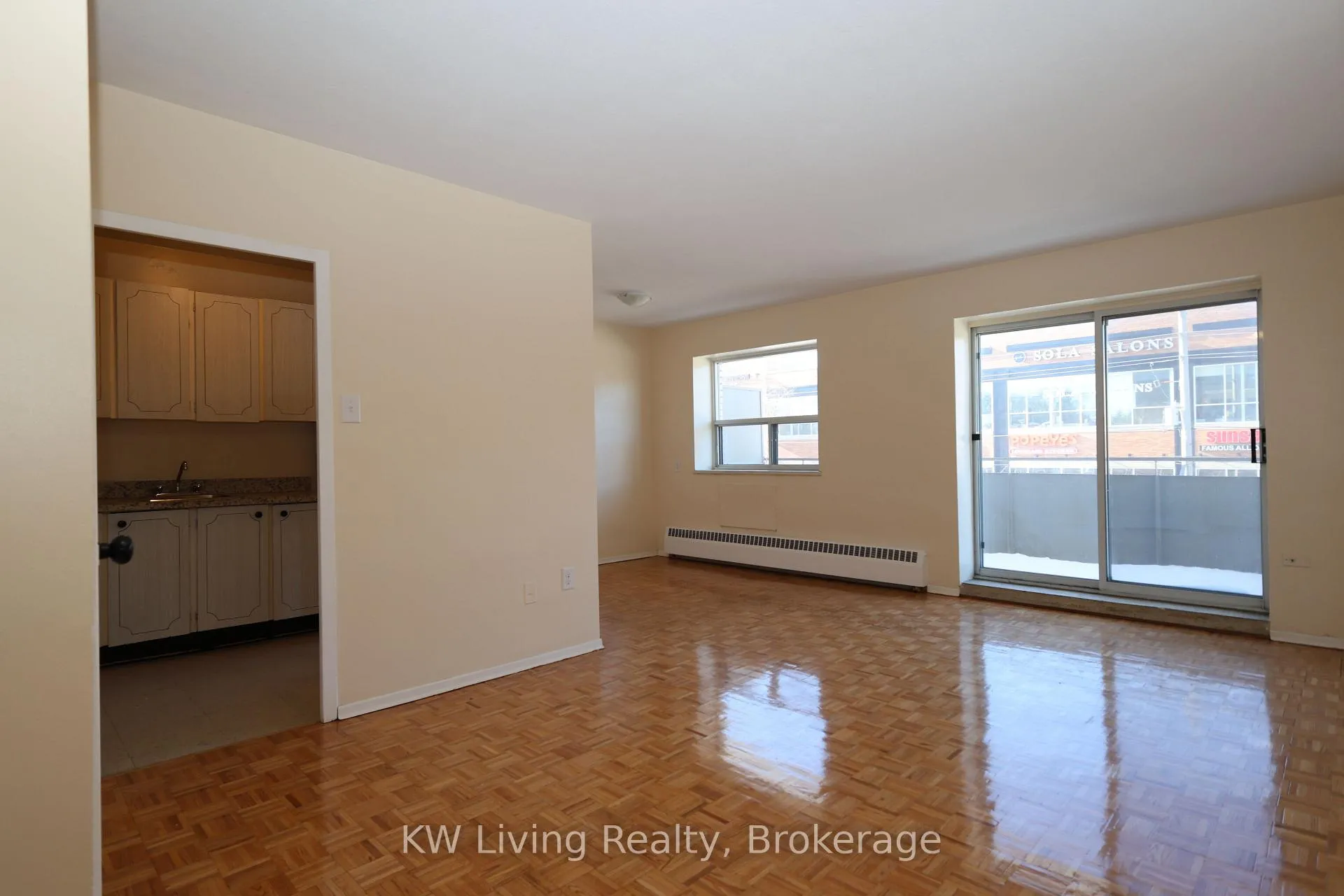 Photo 2 of Unit 309, 480 Lakeshore Road E, Mississauga, Lakeview — HOMEH