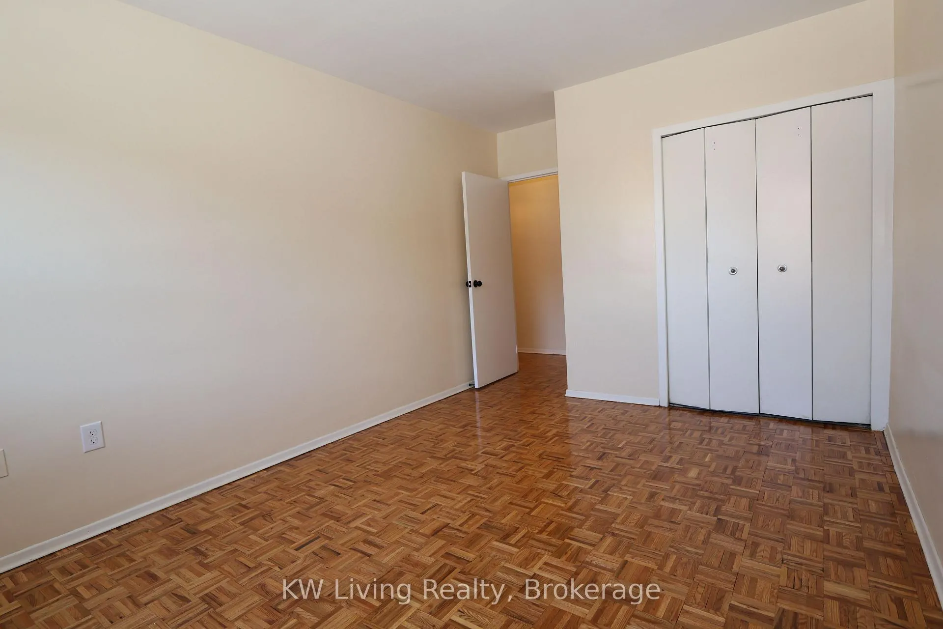 Photo 19 of Unit 309, 480 Lakeshore Road E, Mississauga, Lakeview — HOMEH