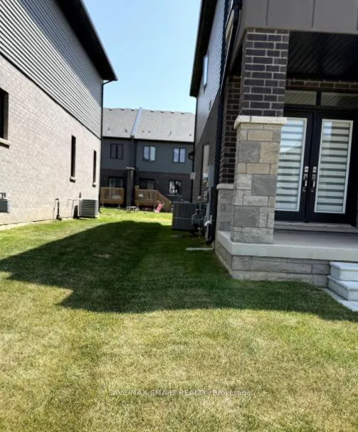 Photo 4 of 34 Dennis Avenue N, Brantford — HOMEH