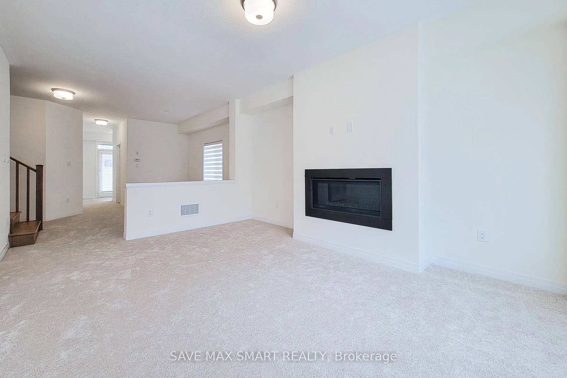 Photo 9 of 34 Dennis Avenue N, Brantford — HOMEH