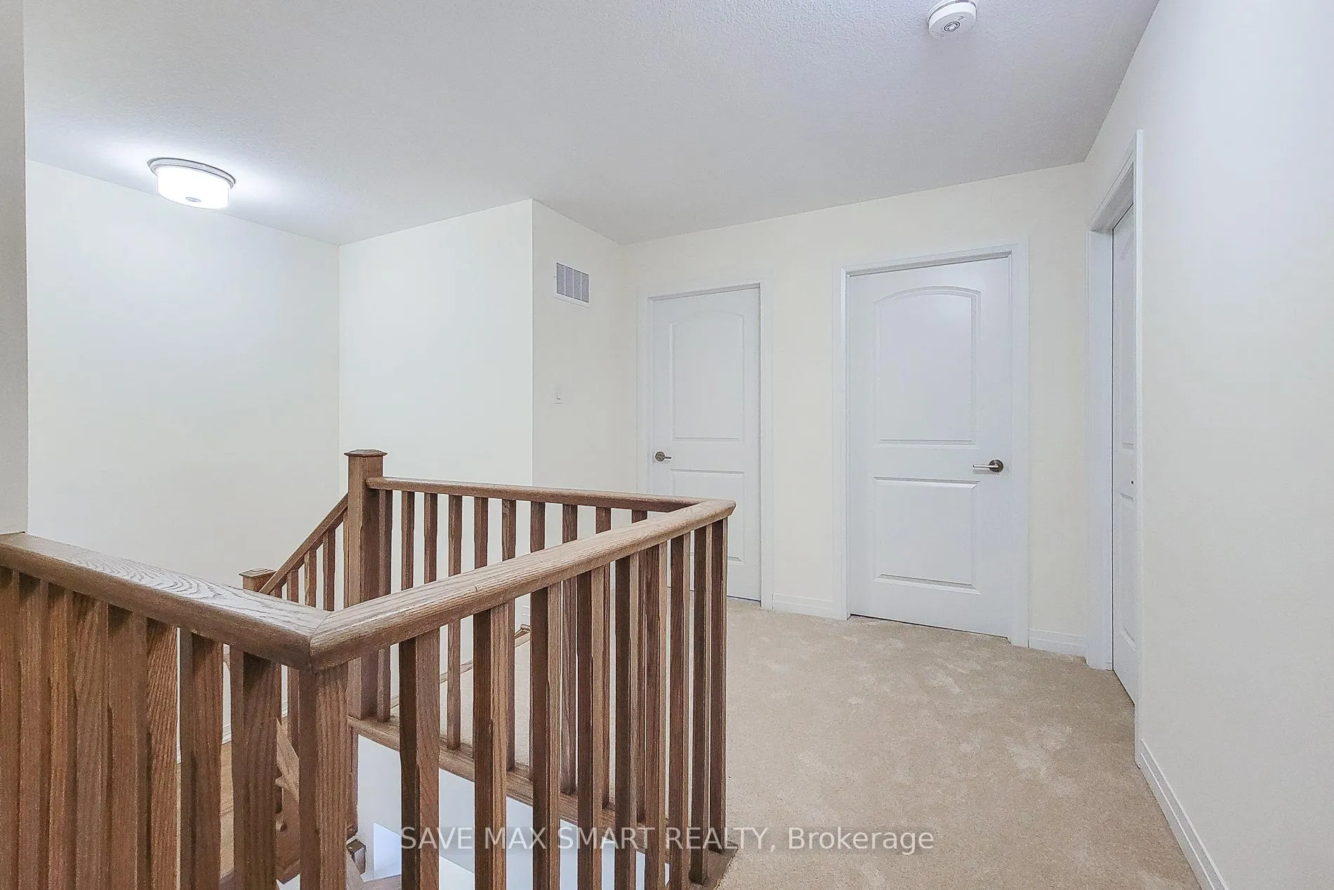 Photo 19 of 34 Dennis Avenue N, Brantford — HOMEH