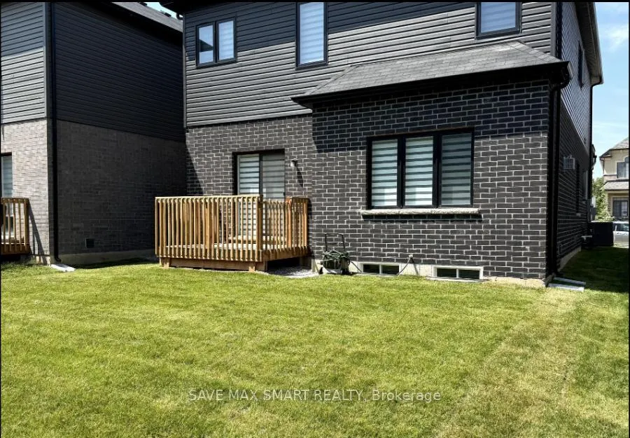 Photo 33 of 34 Dennis Avenue N, Brantford — HOMEH