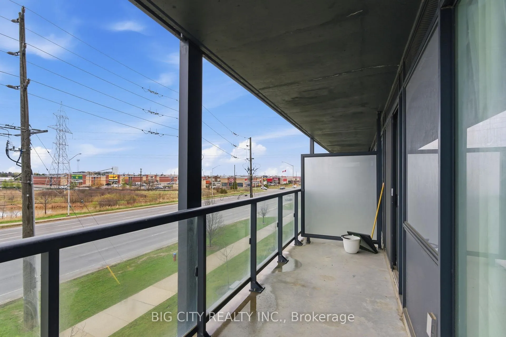 Photo 22 of Unit B303, 3200 Dakota Common, Burlington, Alton — HOMEH