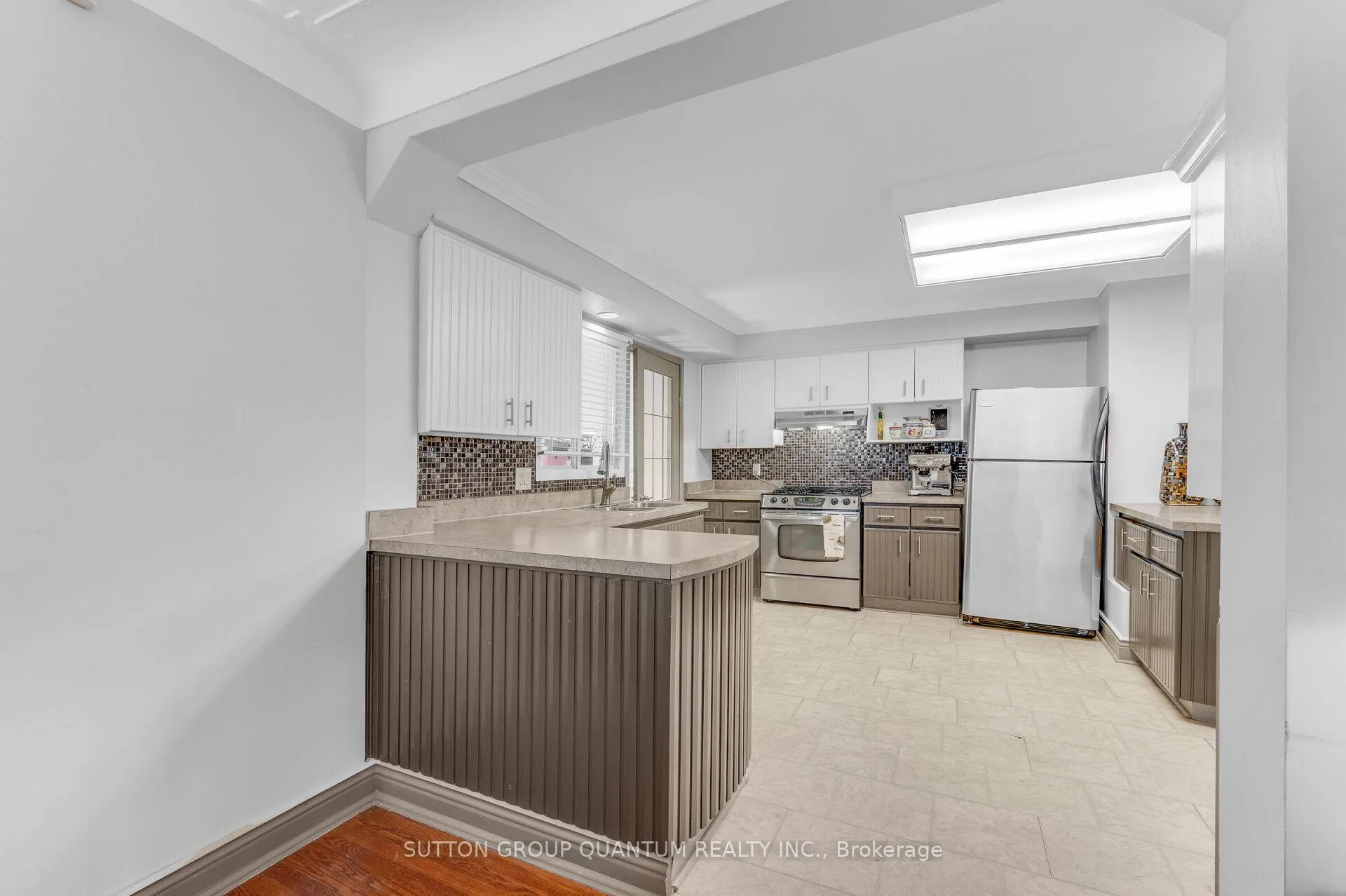 Photo 13 of 1 Galbraith Drive, Hamilton, Stoney Creek — HOMEH