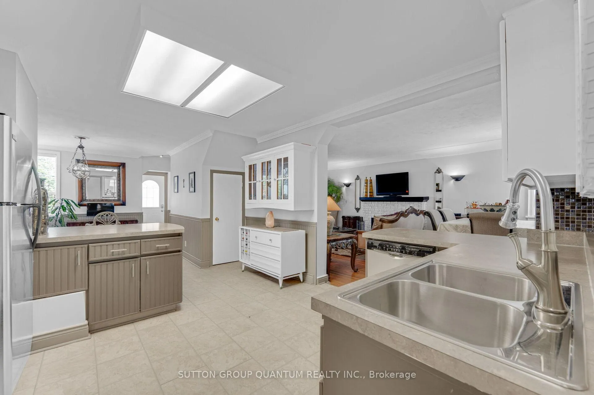Photo 15 of 1 Galbraith Drive, Hamilton, Stoney Creek — HOMEH