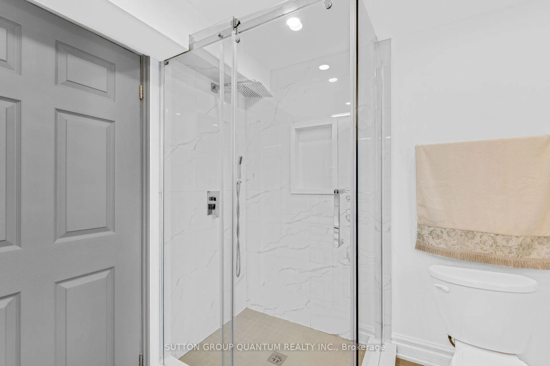 Photo 28 of 1 Galbraith Drive, Hamilton, Stoney Creek — HOMEH