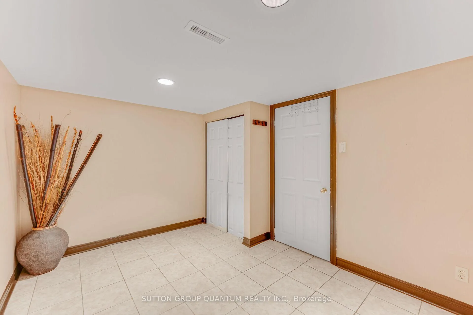 Photo 29 of 1 Galbraith Drive, Hamilton, Stoney Creek — HOMEH