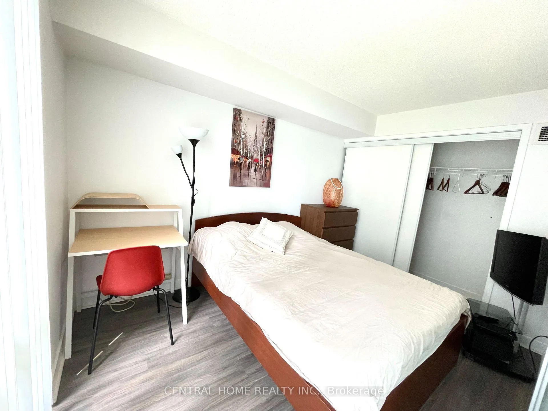 Photo 6 of Unit 729, 4K Spadina Avenue W, Toronto, Waterfront Communities — HOMEH
