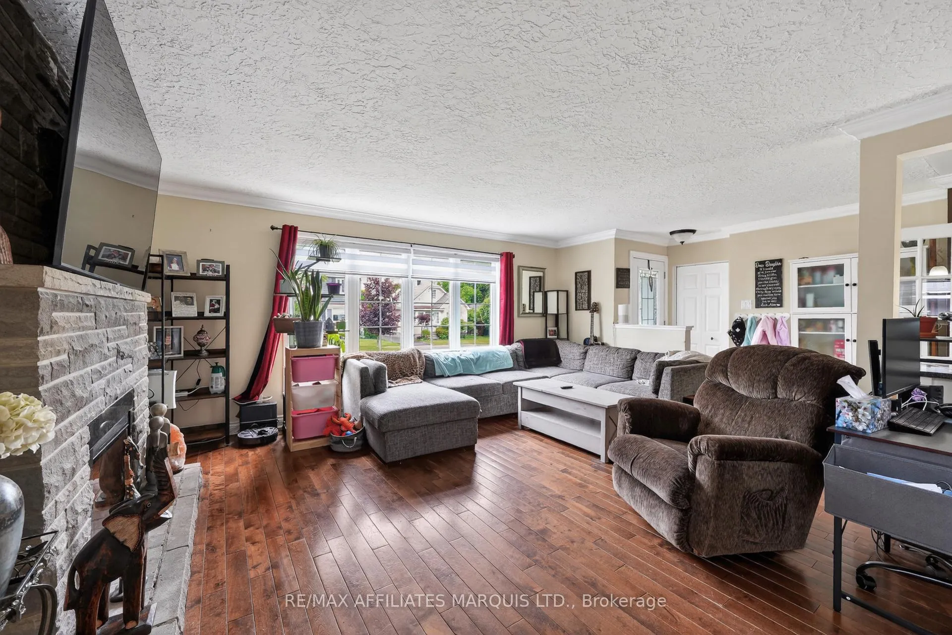 Photo 8 of 19 Dunbar Avenue, Cornwall — HOMEH