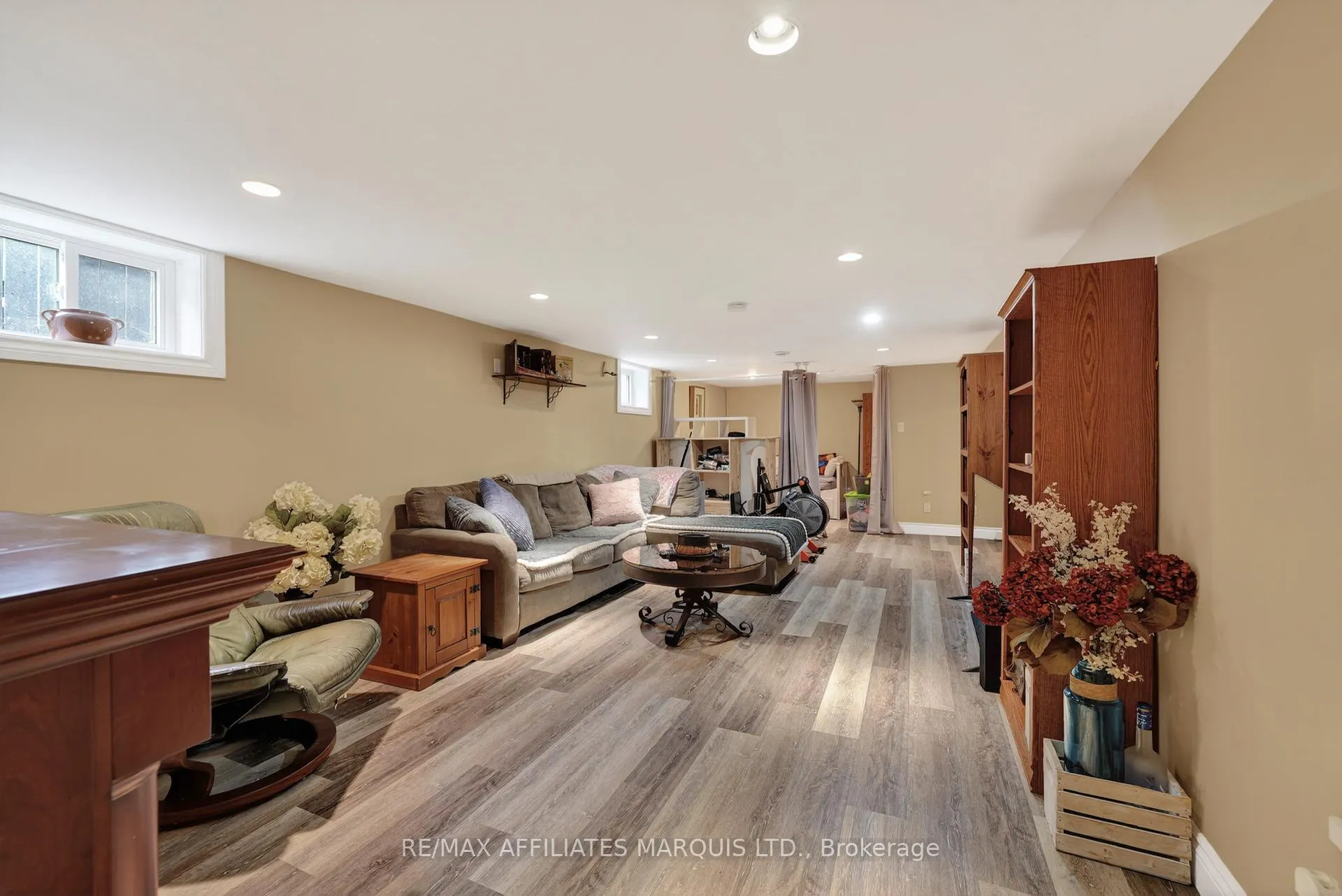 Photo 21 of 19 Dunbar Avenue, Cornwall — HOMEH