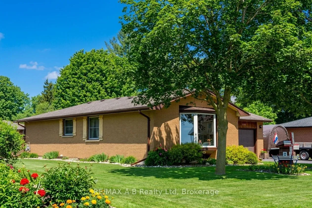Photo 3 of 101 Middleton Street, Zorra, Thamesford — HOMEH