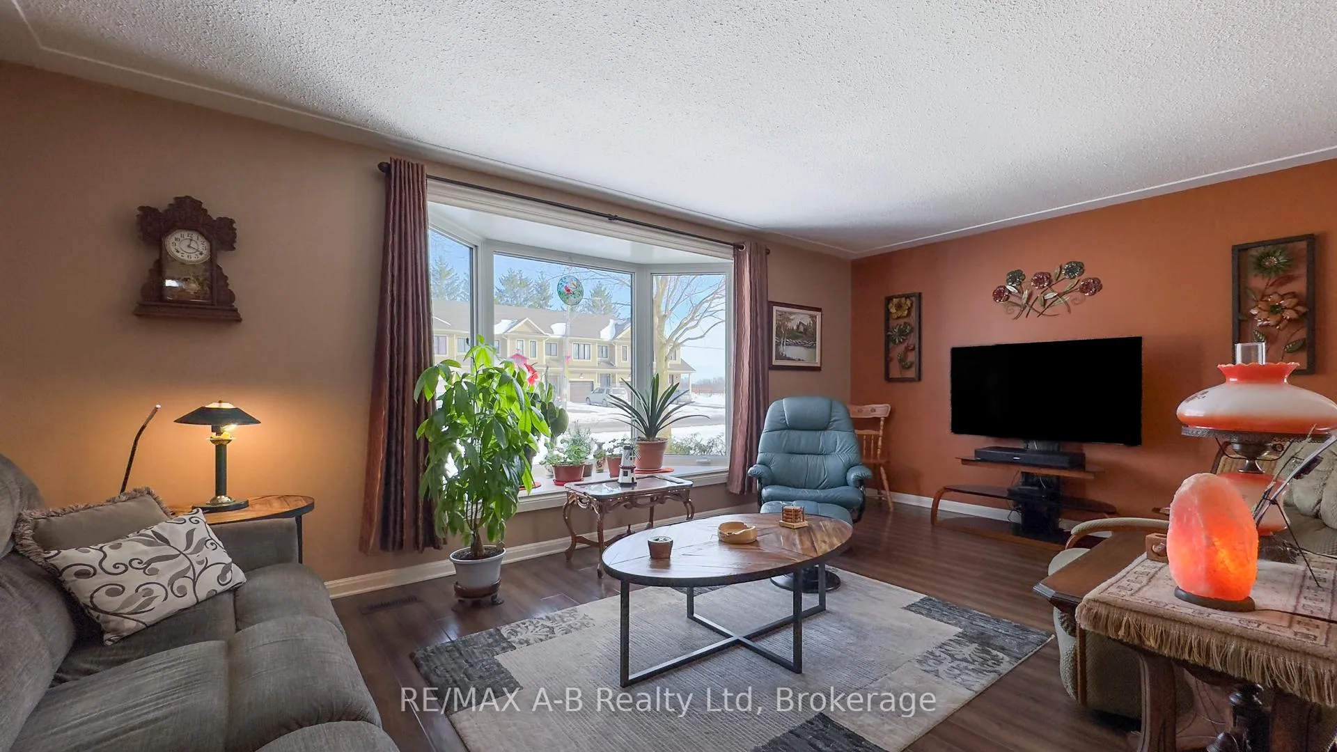 Photo 6 of 101 Middleton Street, Zorra, Thamesford — HOMEH
