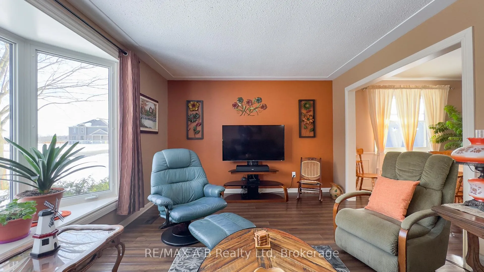 Photo 7 of 101 Middleton Street, Zorra, Thamesford — HOMEH