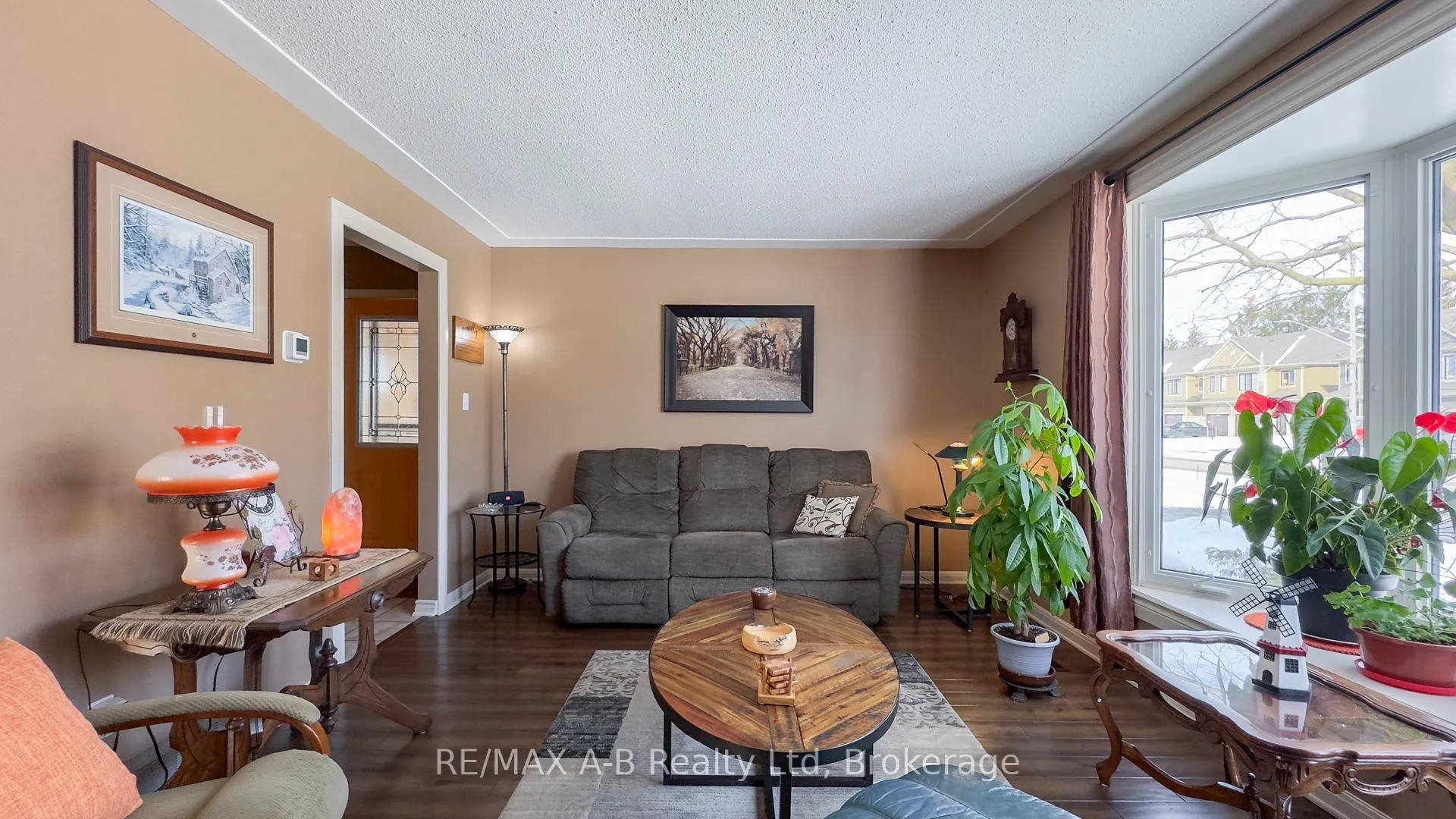 Photo 8 of 101 Middleton Street, Zorra, Thamesford — HOMEH