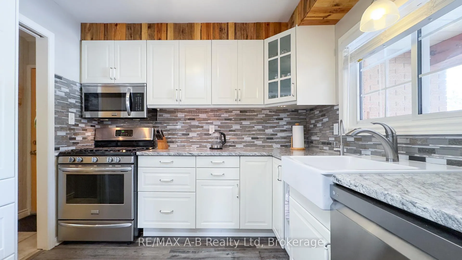 Photo 14 of 101 Middleton Street, Zorra, Thamesford — HOMEH