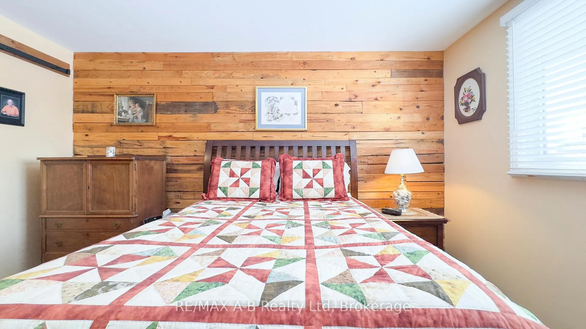 Photo 30 of 101 Middleton Street, Zorra, Thamesford — HOMEH