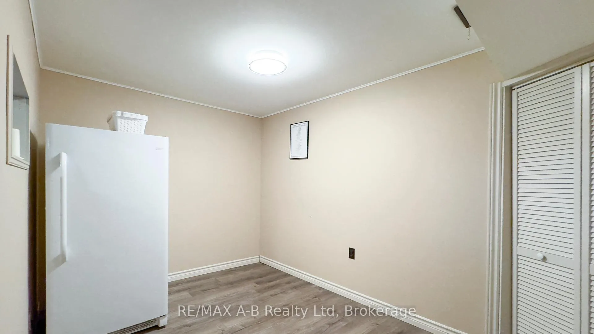 Photo 33 of 101 Middleton Street, Zorra, Thamesford — HOMEH