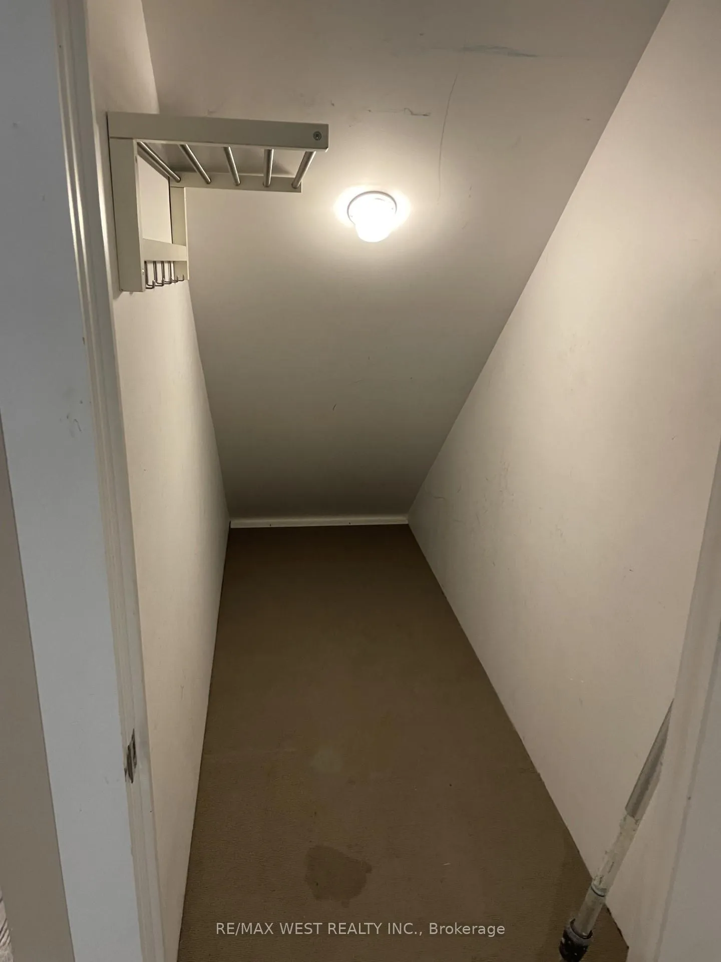 Photo 13 of Unit Main, 111 Lippincott Street, Toronto, University — HOMEH