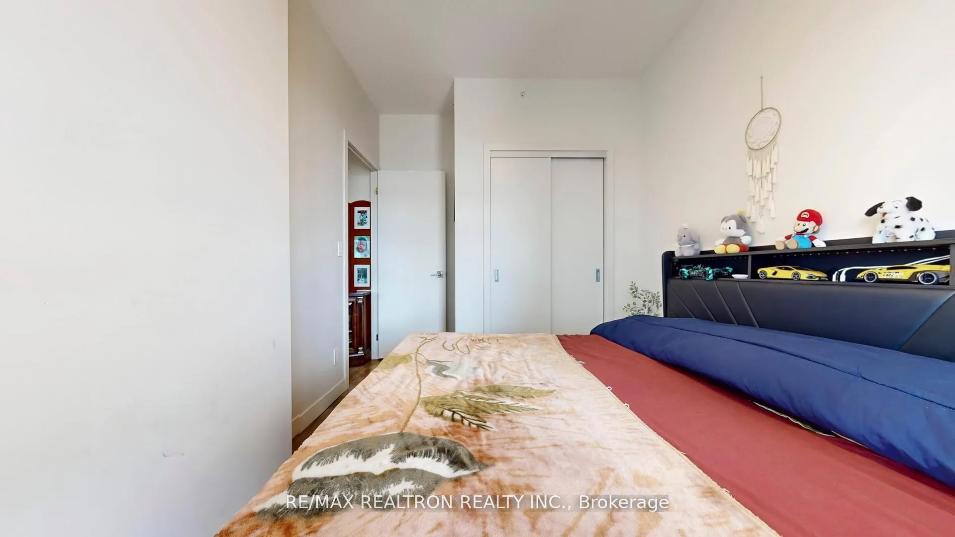 Photo 20 of Unit 1407, 2087 Fairview Street, Burlington, Freeman — HOMEH