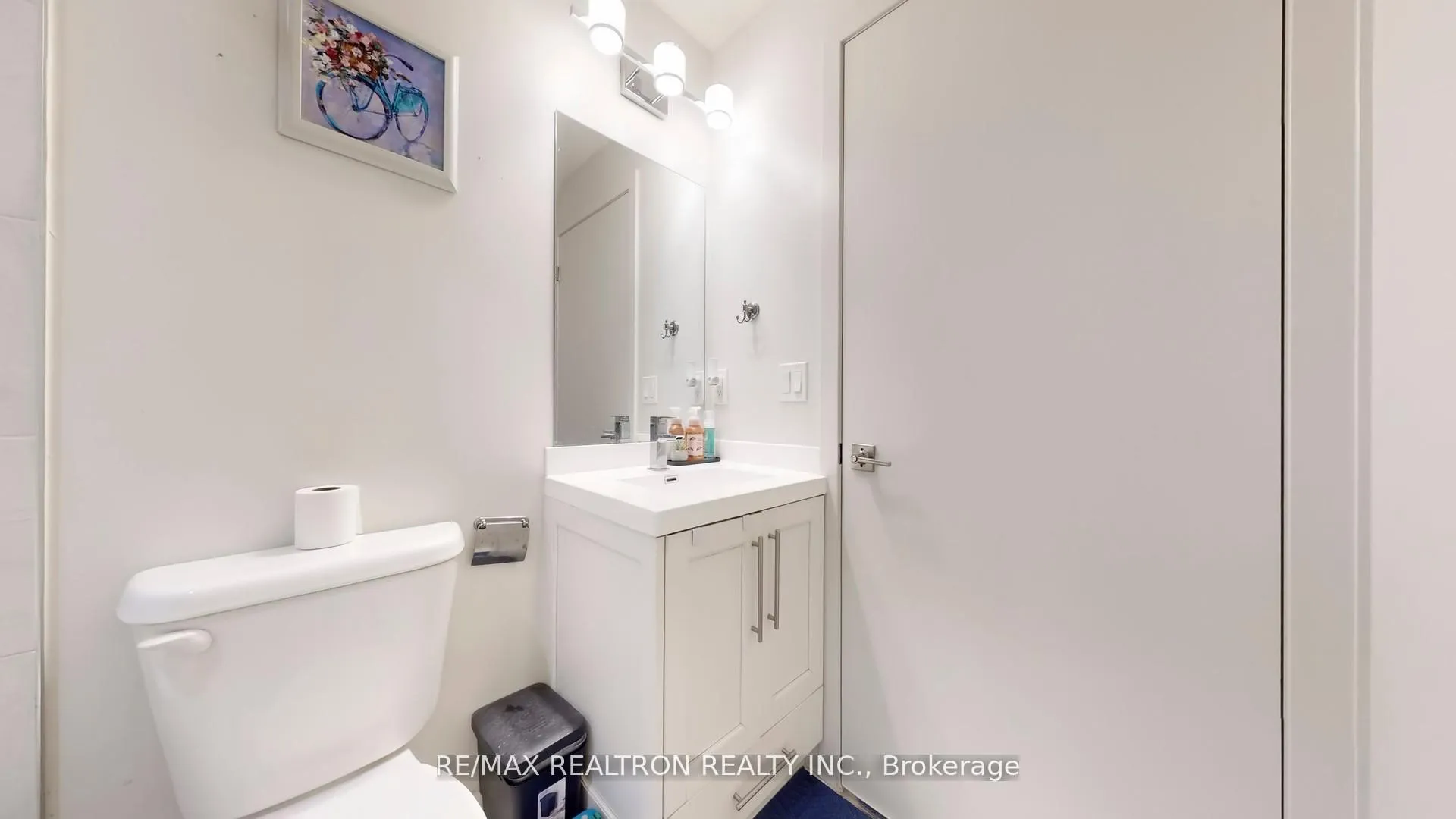 Photo 22 of Unit 1407, 2087 Fairview Street, Burlington, Freeman — HOMEH