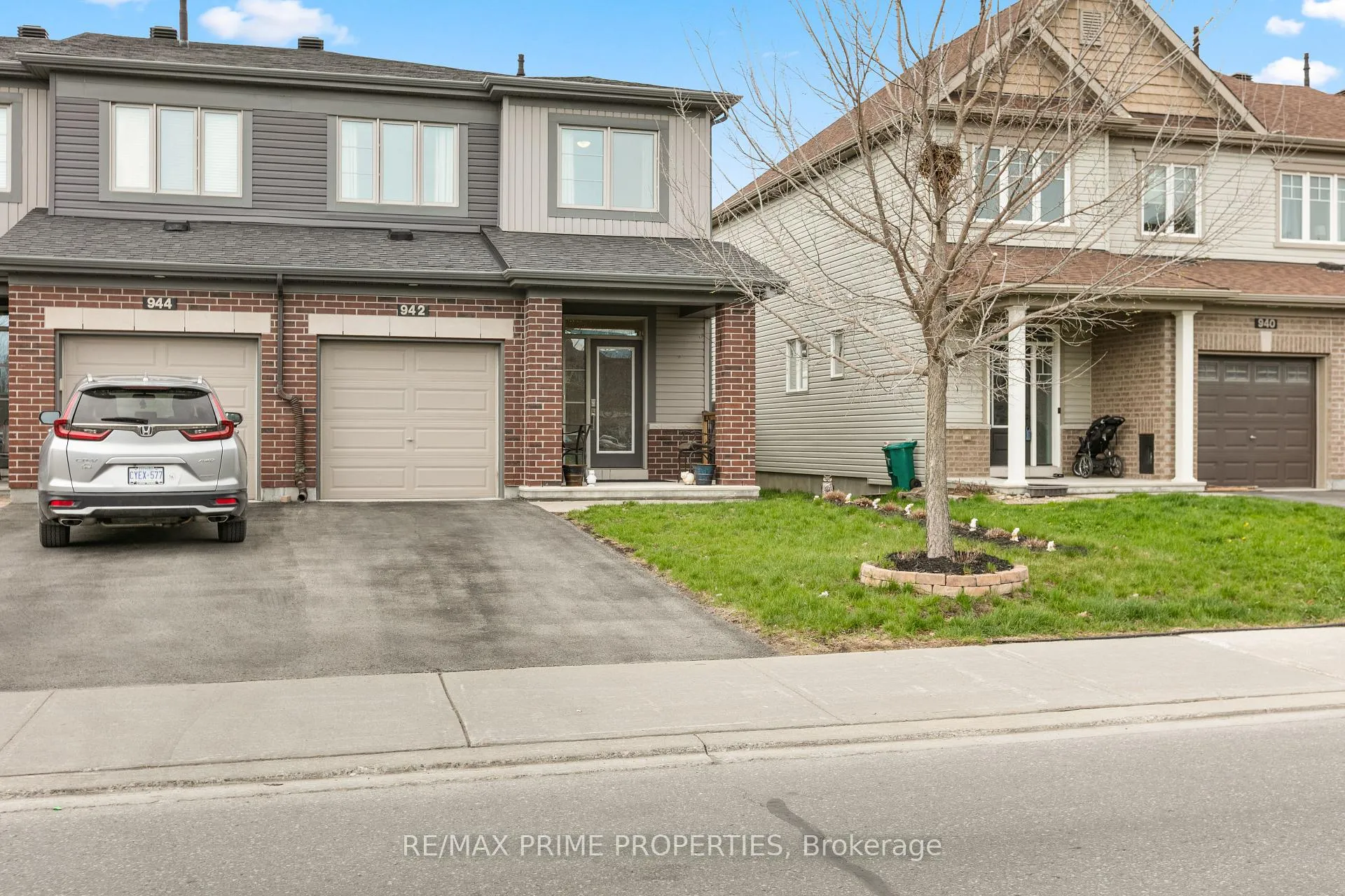 Photo 1 of 942 Kilbirnie Drive, Ottawa, Barrhaven - Half Moon Bay — HOMEH