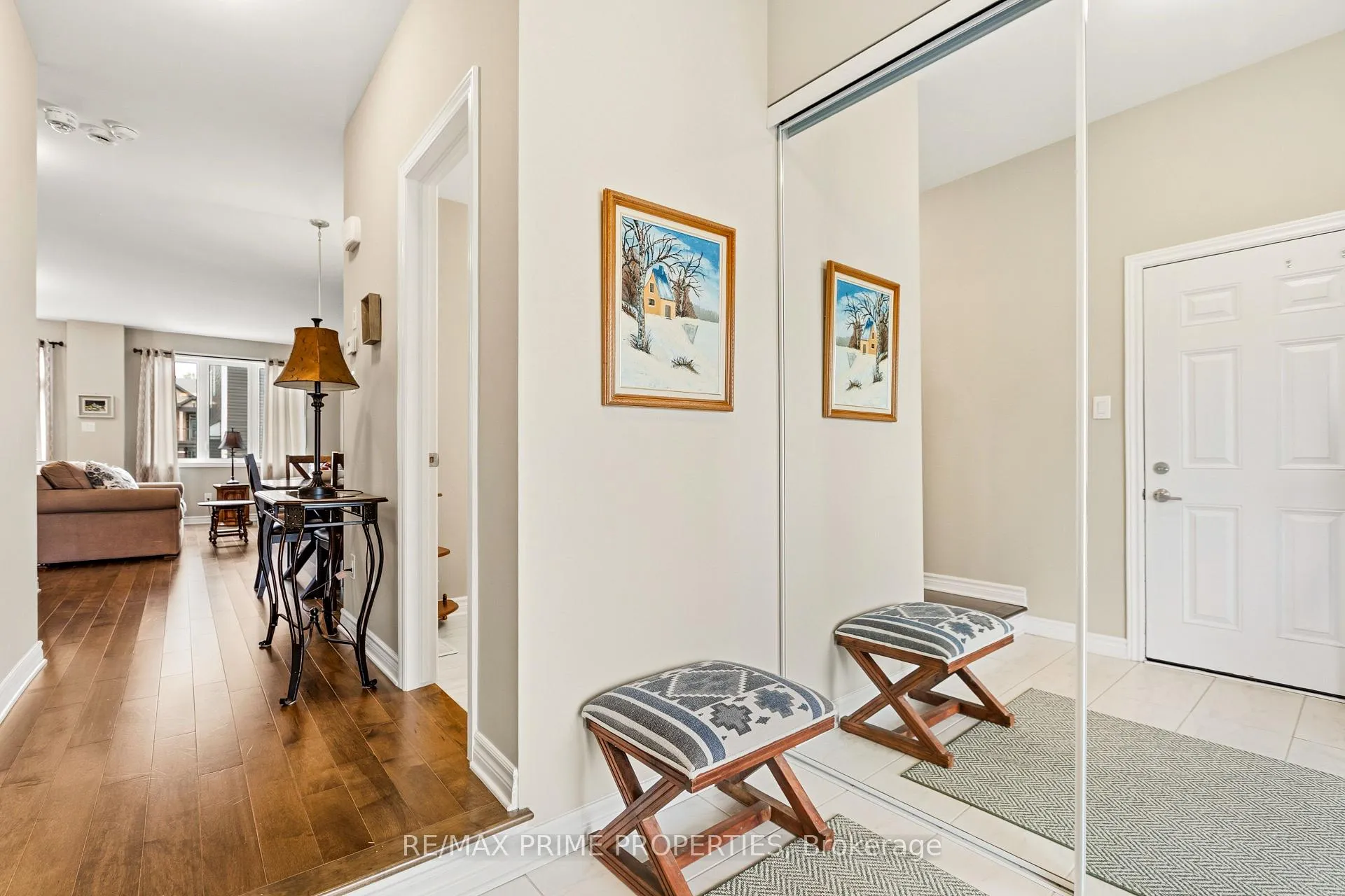 Photo 3 of 942 Kilbirnie Drive, Ottawa, Barrhaven - Half Moon Bay — HOMEH