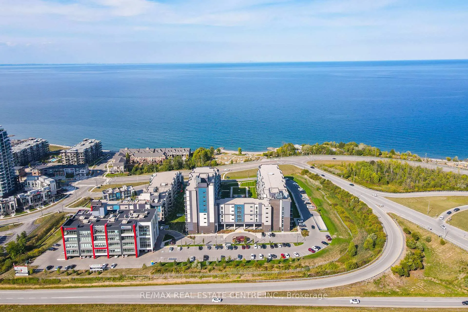 Photo 3 of Unit 402, 16 Concord Place, Grimsby, Grimsby Beach — HOMEH