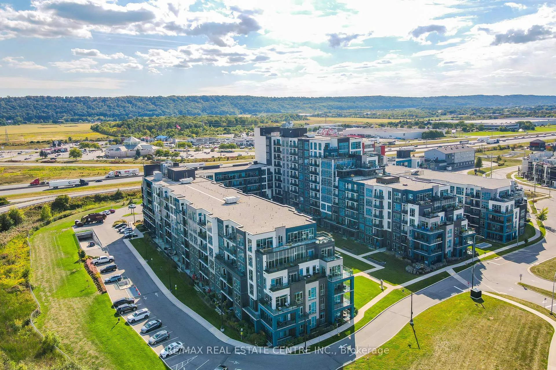 Photo 5 of Unit 402, 16 Concord Place, Grimsby, Grimsby Beach — HOMEH