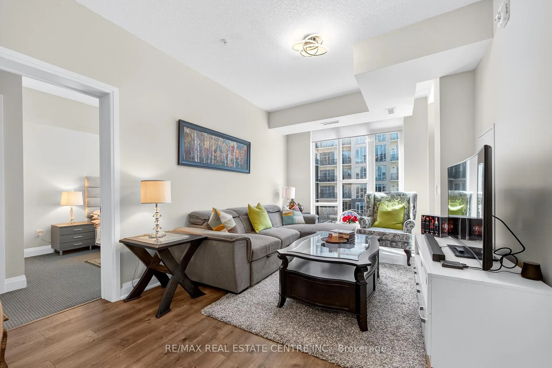 Photo 12 of Unit 402, 16 Concord Place, Grimsby, Grimsby Beach — HOMEH