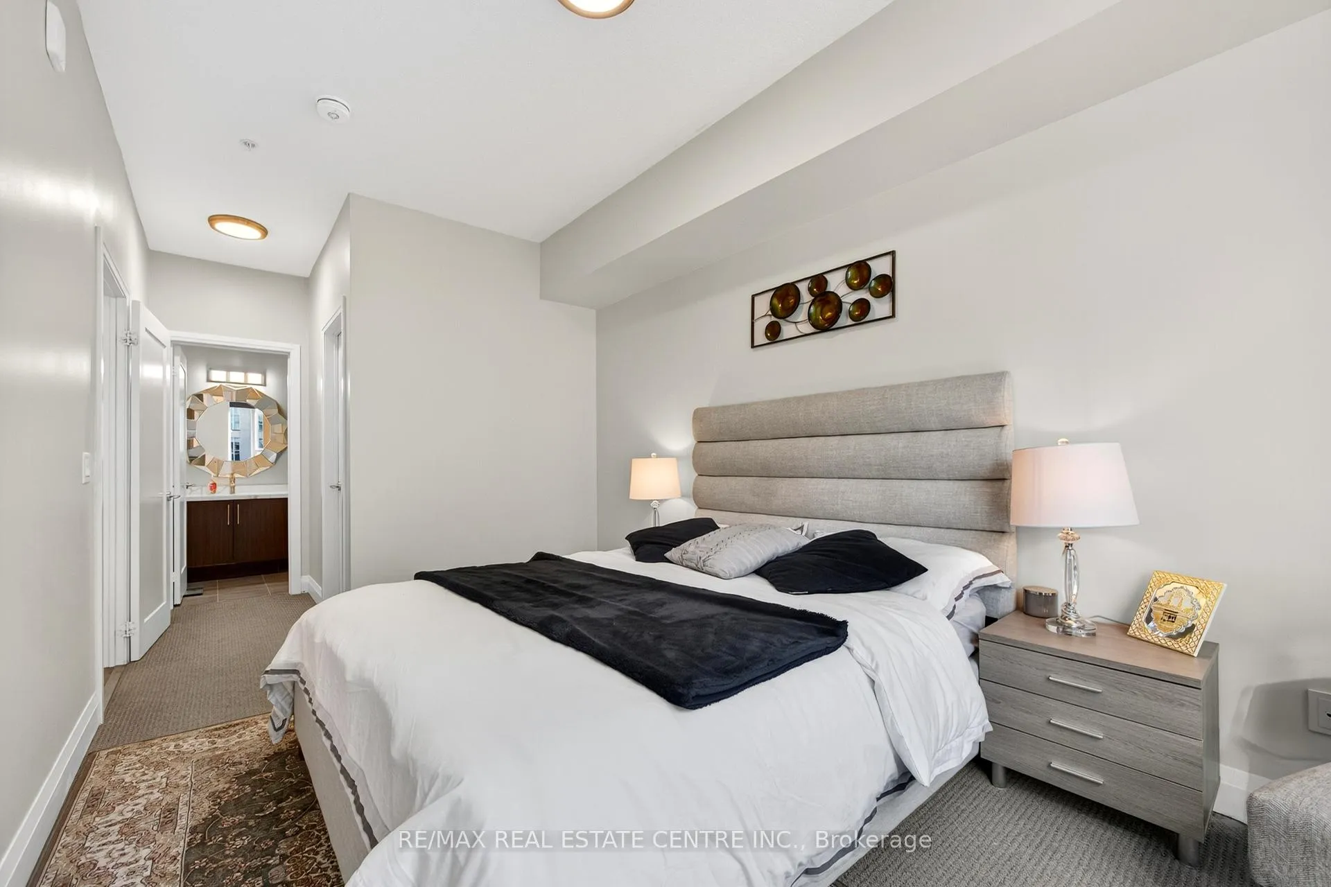 Photo 16 of Unit 402, 16 Concord Place, Grimsby, Grimsby Beach — HOMEH