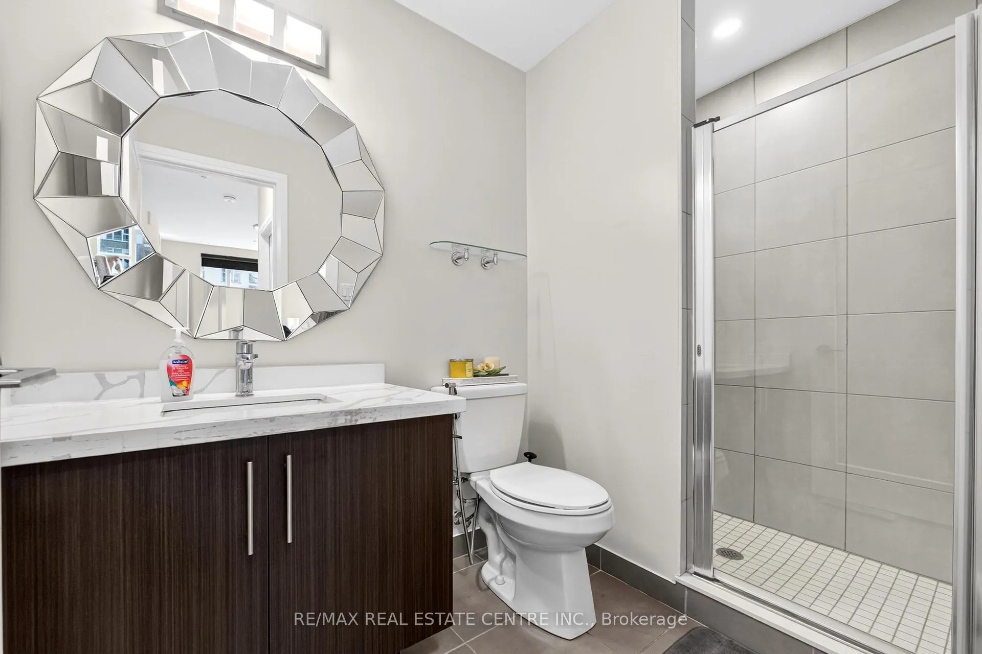 Photo 18 of Unit 402, 16 Concord Place, Grimsby, Grimsby Beach — HOMEH